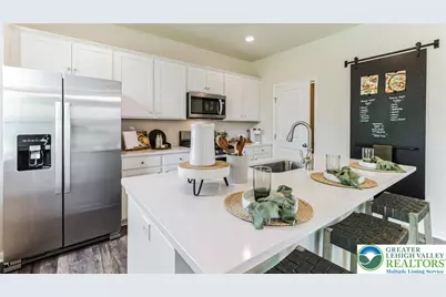 2041 Gregory Drive, Lower Macungie Twp, PA 18103 - Photo 3