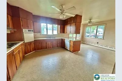 603 Shawnee, Roseto Boro, PA 18013 - Photo 11