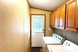 8726 Breinig Run Cir, Upper Macungie Township, PA 18031 - Photo 5