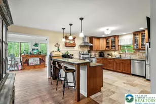 1079 Marshalls Creek Rd, Middle Smithfield, PA 18302 - Photo 5