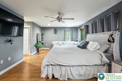 1079 Marshalls Creek Road, Middle Smithfield, PA 18302 - Photo 15