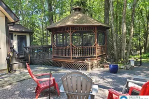 2048 Beaver Run Rd, Pocono Lake, PA 18347 - Photo 25