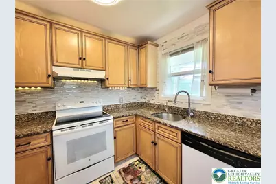 1025 Cricket Lane, Tobyhanna Twp, PA 18334 - Photo 5