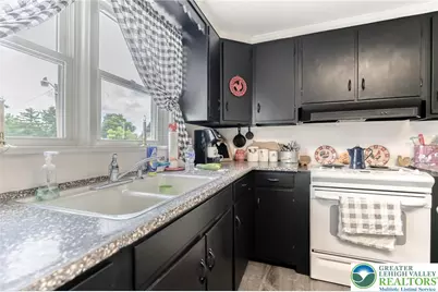 5706 Pa Route 873, North Whitehall Twp, PA 18078 - Photo 9