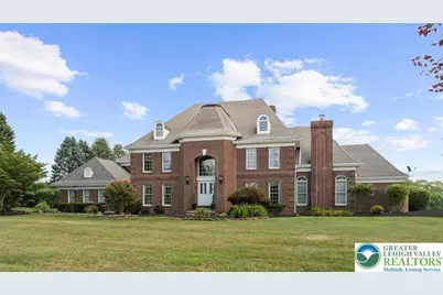 4303 W Wyndemere Circle, Lowhill Twp, PA 18078 - Photo 3