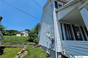 573 Fairview Ave, Bangor Boro, PA 18013 - Photo 3