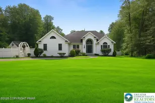 343 High Country Dr, Tunkhannock Twp, PA 18610 - Photo 3