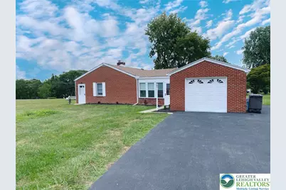 1215 W Macada Road, Hanover Twp, PA 18017 - Photo 3
