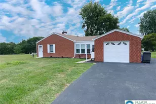 1215 W Macada Rd, Hanover Twp, PA 18017 - Photo 3