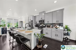 7555 Clayton Ave, Upper Saucon Township, PA 18036 - Photo 9