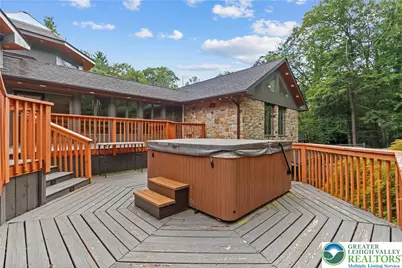 386 Camelback Road, Pocono Twp, PA 18372 - Photo 9