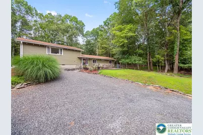 349 Carnation Road, Middle Smithfield, PA 18302 - Photo 5