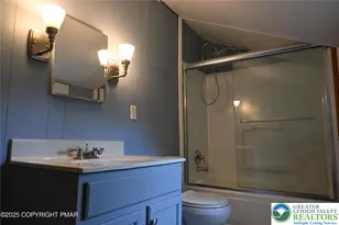 2215 Pennsylvania Ave, Lower Mt Bethel Twp, PA 18063 - Photo 13