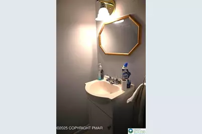 2215 Pennsylvania Avenue, Lower Mt Bethel Twp, PA 18063 - Photo 9