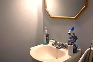 2215 Pennsylvania Ave, Lower Mt Bethel Twp, PA 18063 - Photo 9