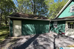 106 Burnshaw Ln, Penn Forrest, PA 18210 - Photo 13