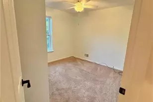 2146 Bedford Dr, Lehman Twp, PA 18324 - Photo 29