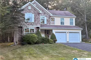 2146 Bedford Dr, Lehman Twp, PA 18324 - Photo 3