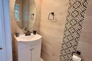 2146 Bedford Dr, Lehman Twp, PA 18324 - Photo 11