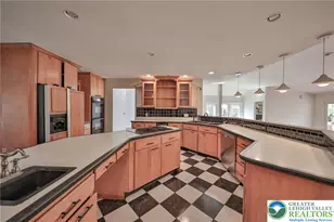 1015 Honeysuckle Rd, Lehigh Township, PA 18088 - Photo 11