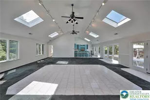 1015 Honeysuckle Rd, Lehigh Township, PA 18088 - Photo 15