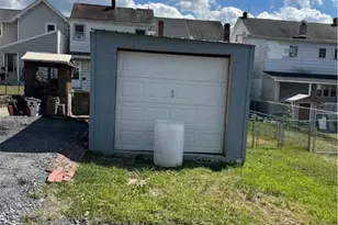 413 E Union St, Tamaqua, PA 18252 - Photo 29