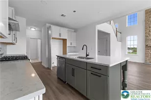 4780 Farrcroft Dr, Forks Twp, PA 18040 - Photo 11