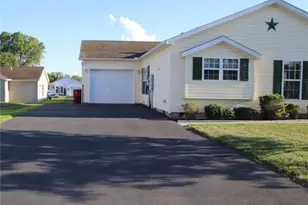 712 Winterthur, Forks Twp, PA 18040 - Photo 3