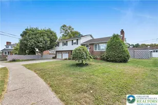 1556 Bayberry Ln, Bethlehem City, PA 18018 - Photo 3