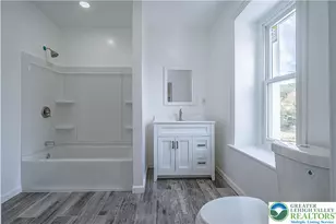 1113 E Emmaus Ave, Salisbury Township, PA 18103 - Photo 23