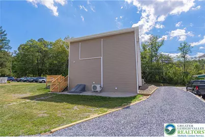 1113 E Emmaus Avenue, Salisbury Township, PA 18103 - Photo 9