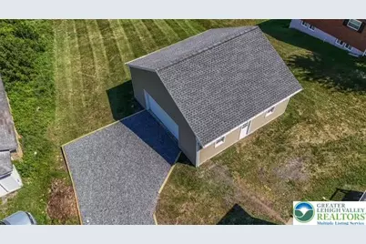 1113 E Emmaus Avenue, Salisbury Township, PA 18103 - Photo 7