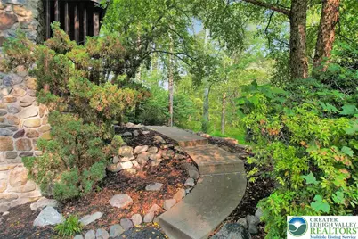 913 Constitution Avenue, Pen Argyl Boro, PA 18072 - Photo 5