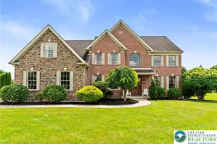 4490 Canterbury Dr, Emmaus Boro, PA 18049 - Photo 5