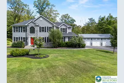 1879 Valley View Drive, Upper Mt Bethel Twp, PA 18013 - Photo 3