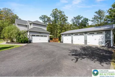 1879 Valley View Drive, Upper Mt Bethel Twp, PA 18013 - Photo 7