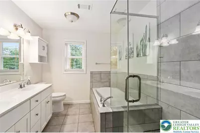 1879 Valley View Drive, Upper Mt Bethel Twp, PA 18013 - Photo 45