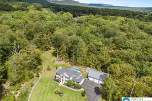 1879 Valley View Dr, Upper Mt Bethel Twp, PA 18013 - Photo 9