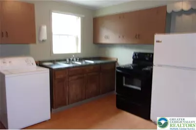 1 E Catawissa Street, Nesquehoning, PA 18240 - Photo 7