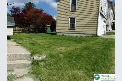 1 E Catawissa Street, Nesquehoning, PA 18240 - Photo 5