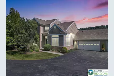 2313 Hollow View Drive, Easton, PA 18040 - Photo 3