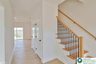 883 Emerald Valley Lane, Washington Twp, PA 18013 - Photo 3