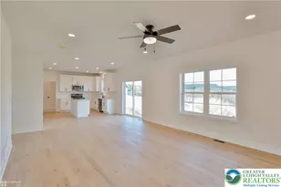 883 Emerald Valley Ln, Washington Twp, PA 18013 - Photo 19