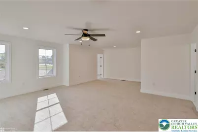 936 Emerald Valley Lane, Washington Twp, PA 18013 - Photo 27