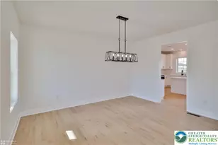 936 Emerald Valley Ln, Washington Twp, PA 18013 - Photo 5