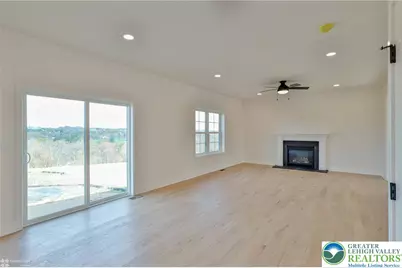 936 Emerald Valley Lane, Washington Twp, PA 18013 - Photo 15