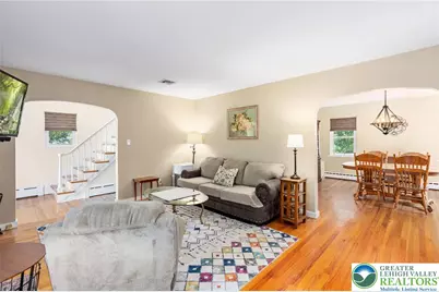 725 E Main Street, Macungie Boro, PA 18062 - Photo 5