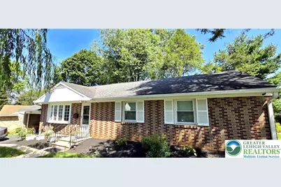 1009 Debbie Lane, Salisbury Township, PA 18103 - Photo 3