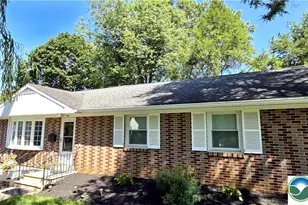 1009 Debbie Ln, Salisbury Township, PA 18103 - Photo 3