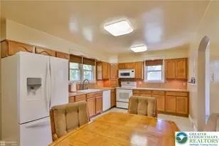 2221 Kings Ave, Easton, PA 18045 - Photo 5